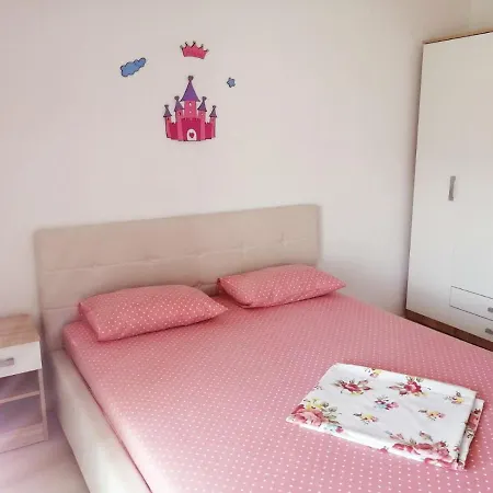 Nemanja Apartment *